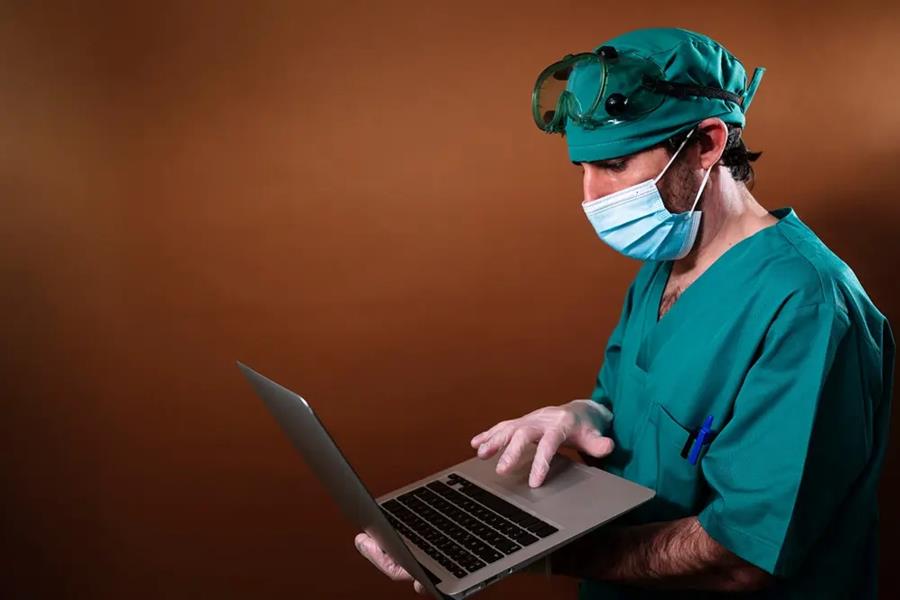 « N’ayez pas peur d’être médecin vigie »