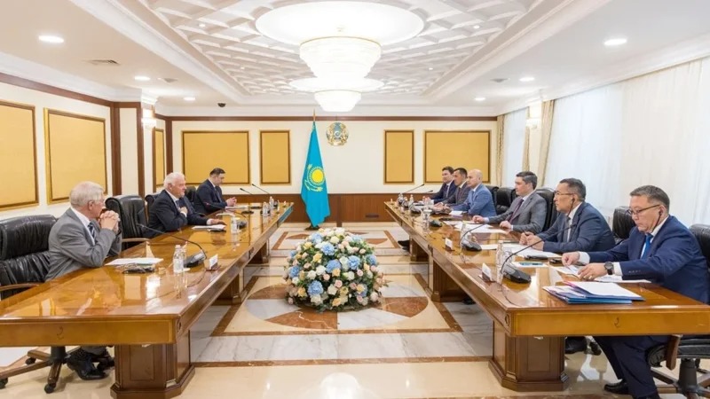 Sarens gaat met Kazachstan samenwerken