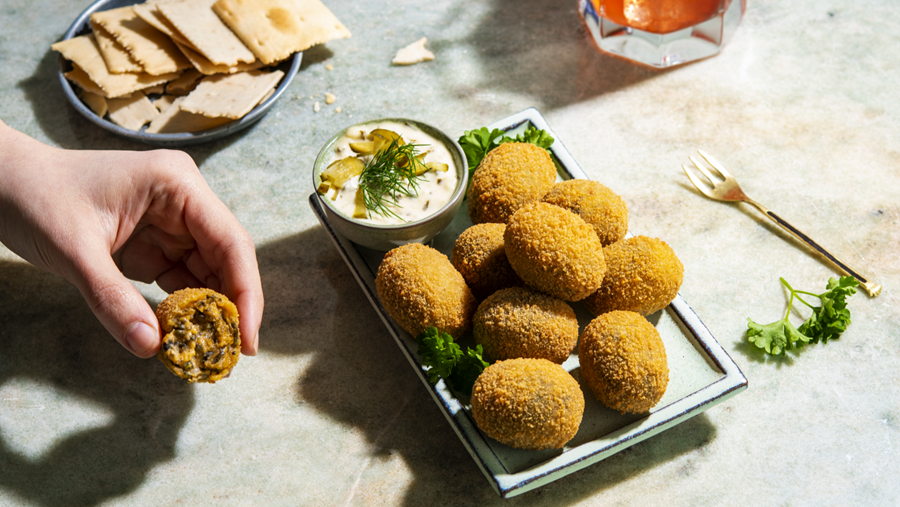Franc succès pour la croquette aux algues en tant qu'alternative durable à l'apéro